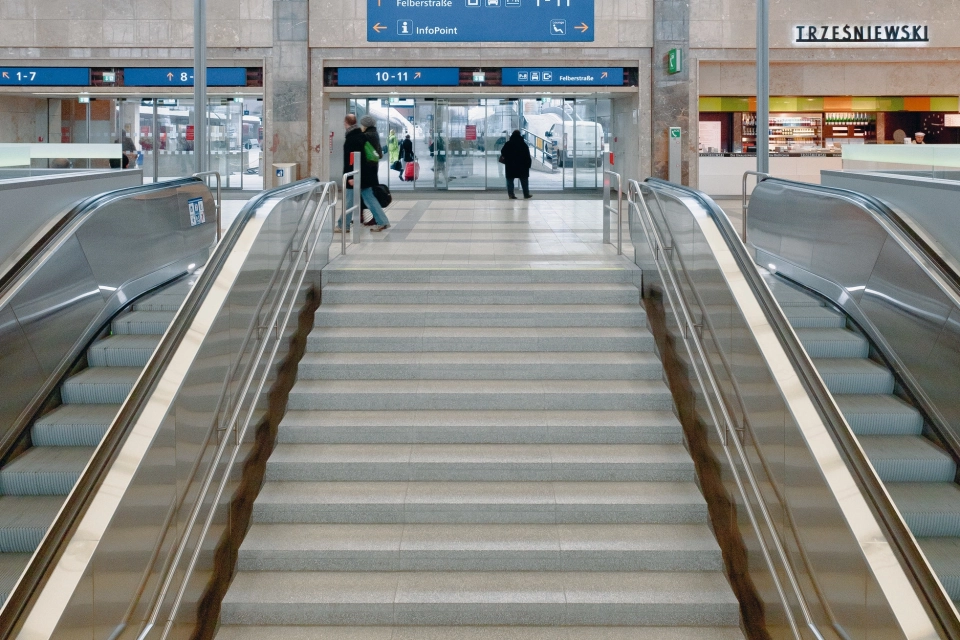 staircase bahnhofcity vienna-west